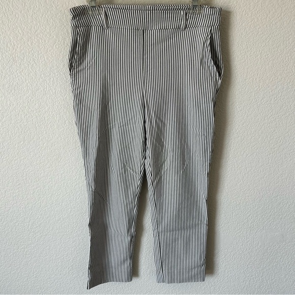 Hilary Radley Light Academia White and Grey Striped Business Casual Dress Pants - Picture 1 of 8